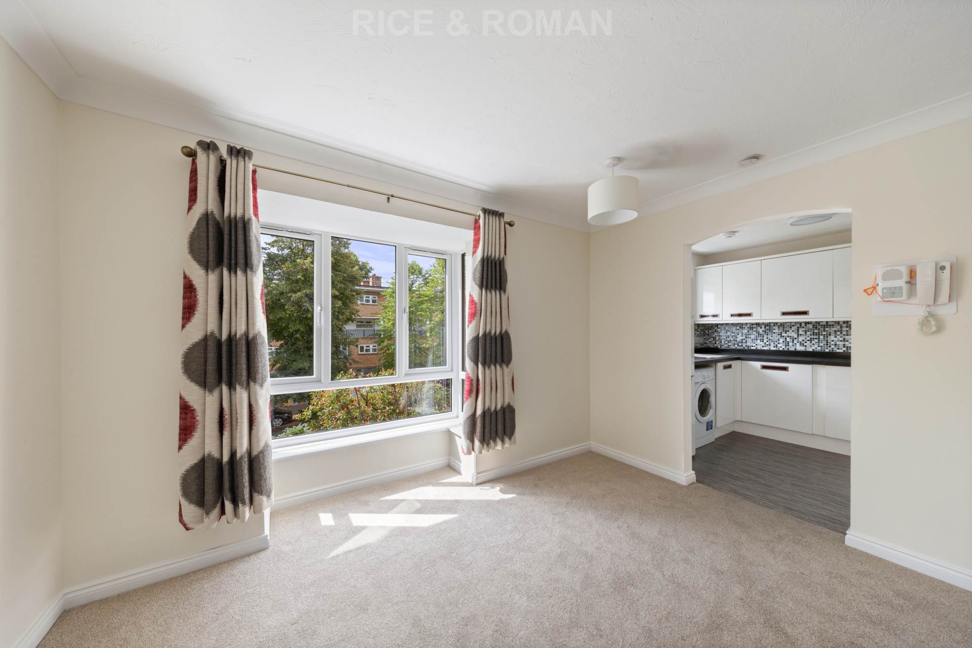 Additional Property Image 2 bedroom Apartment for sale in New Malden 3