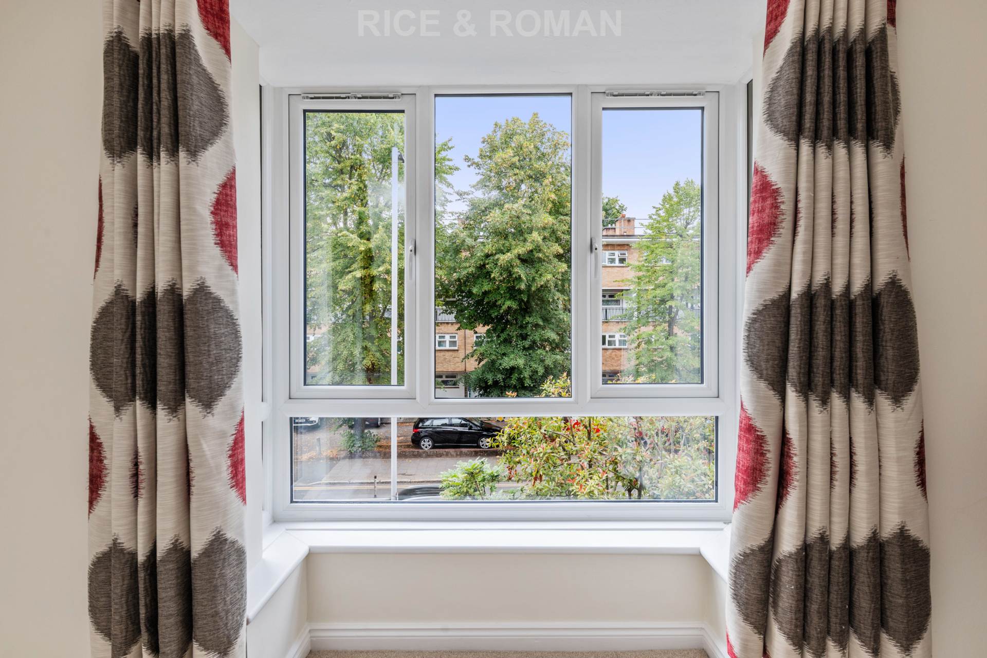 Additional Property Image 2 bedroom Apartment for sale in New Malden 4