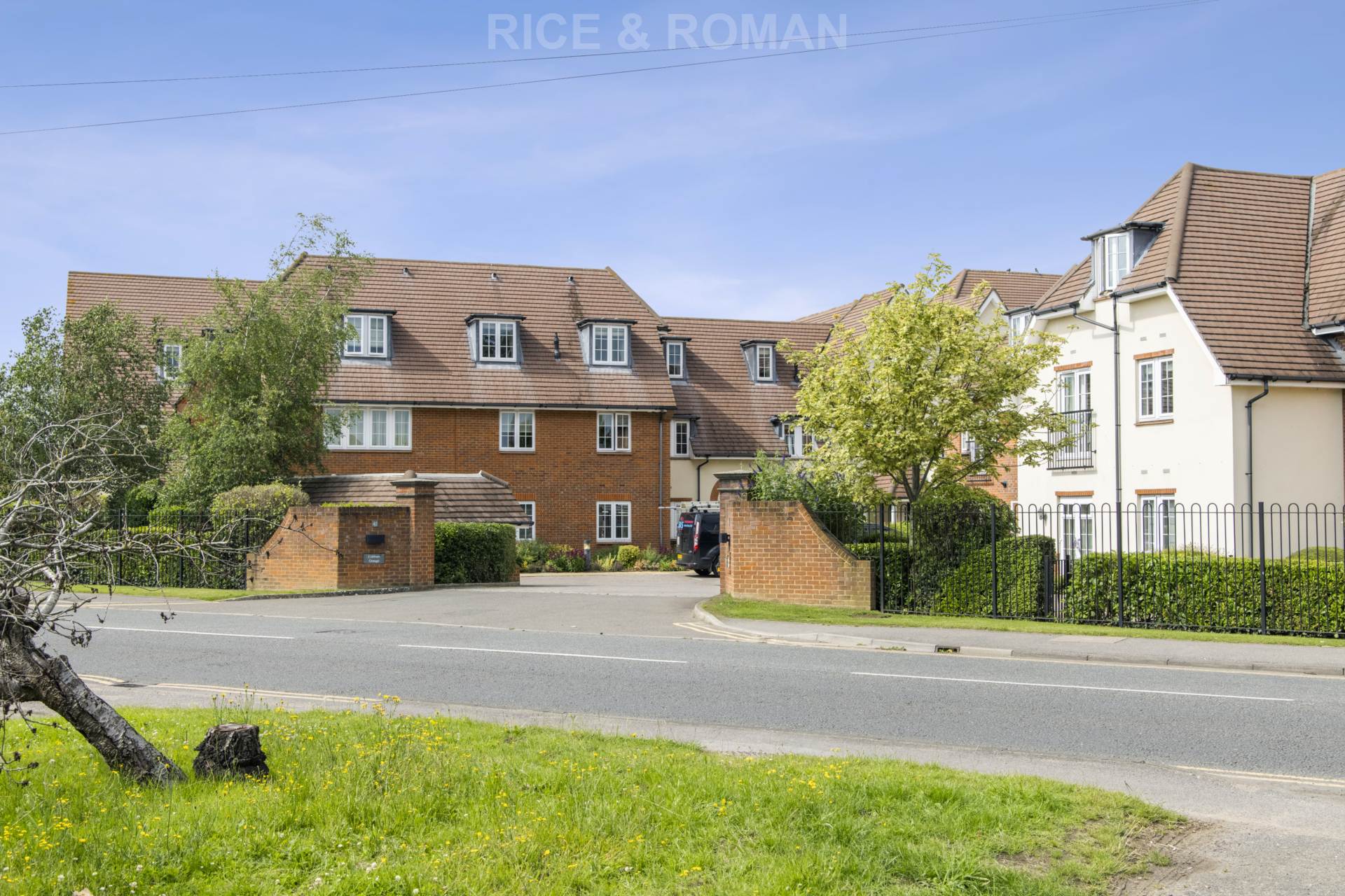 2 bedroom Retirement Property for sale in Cobham