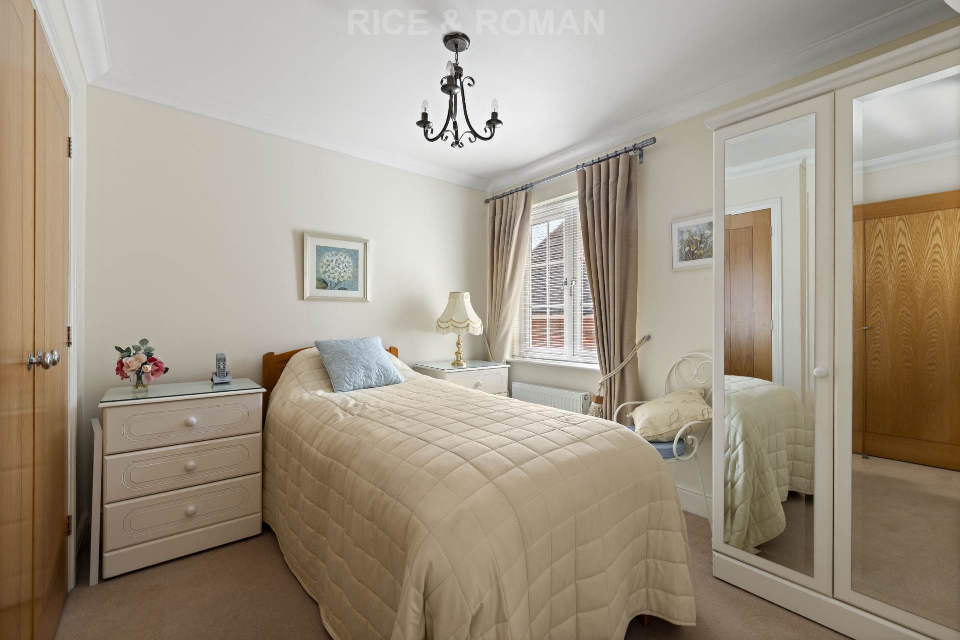 Additional Property Image 2 bedroom Retirement Property for sale in Cobham 11