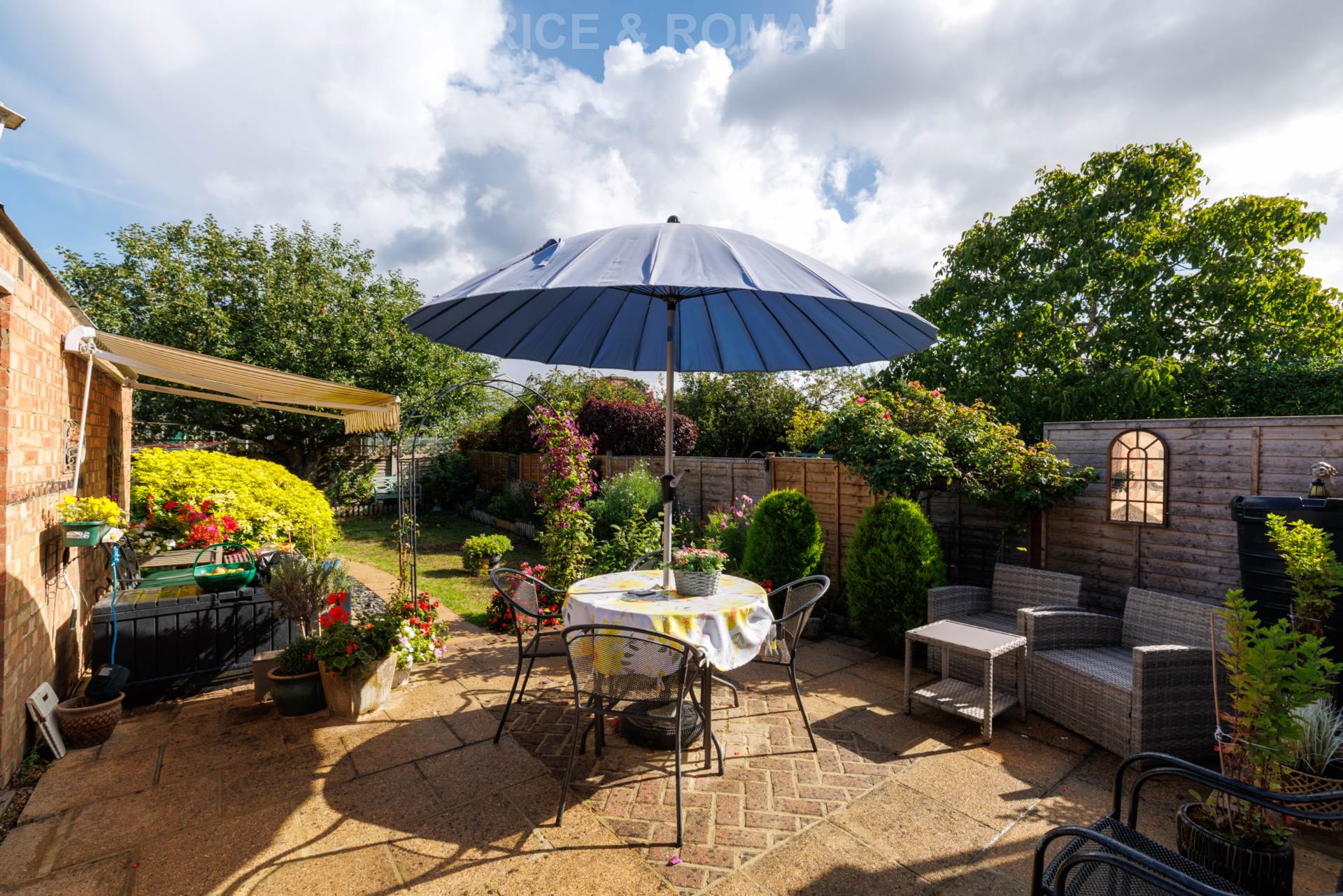 Additional Property Image 2 bedroom Semi Detached Bungalow for sale in Egham 14