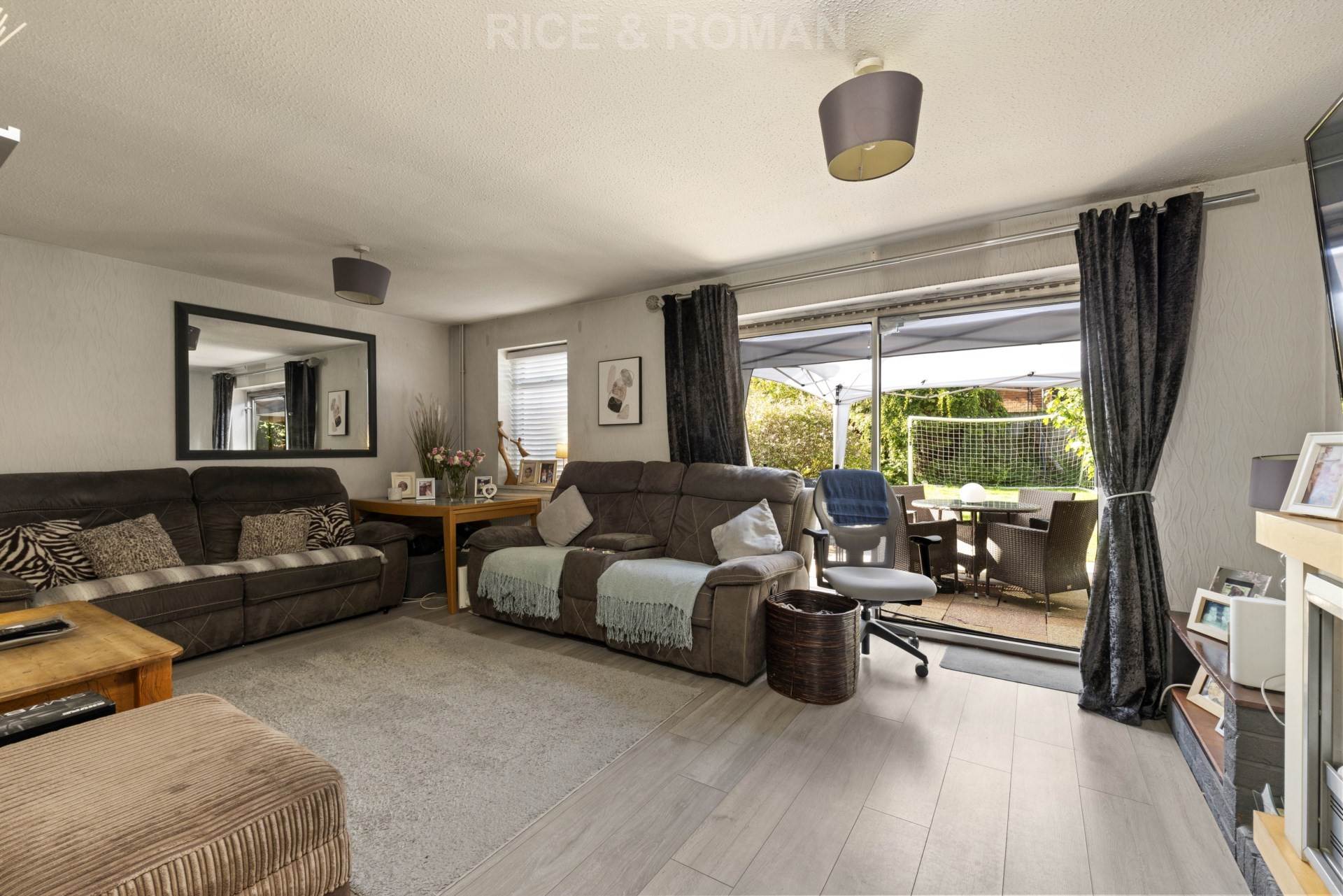 Additional Property Image 3 bedroom End of Terrace for sale in Bracknell 3