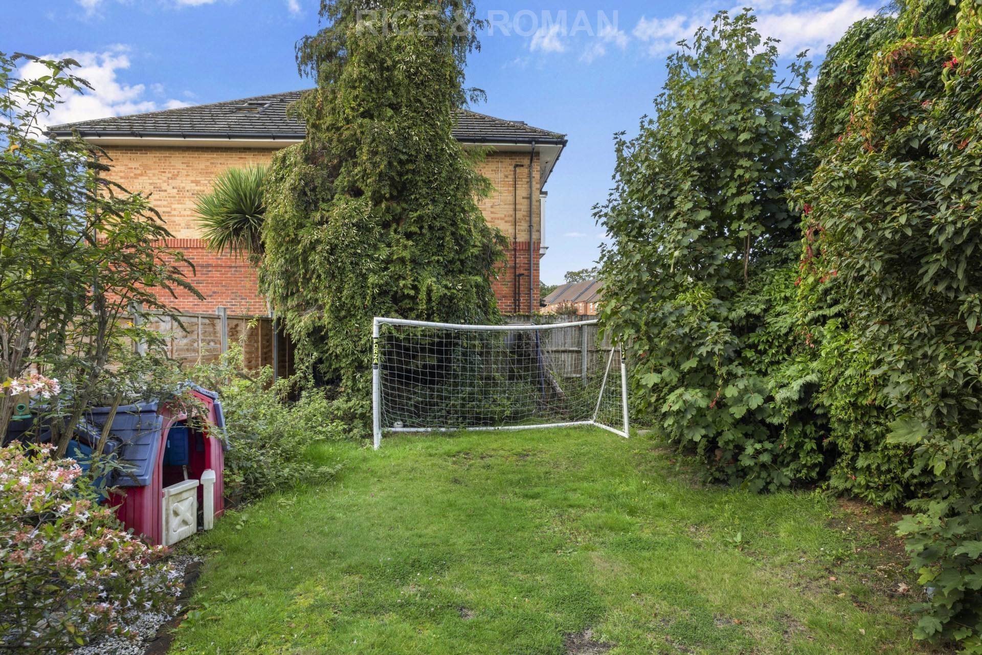 Additional Property Image 3 bedroom End of Terrace for sale in Bracknell 6