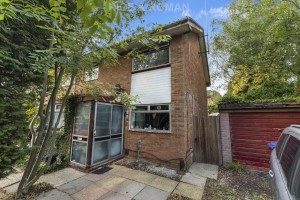 3 bedroom End of Terrace for sale in Bracknell