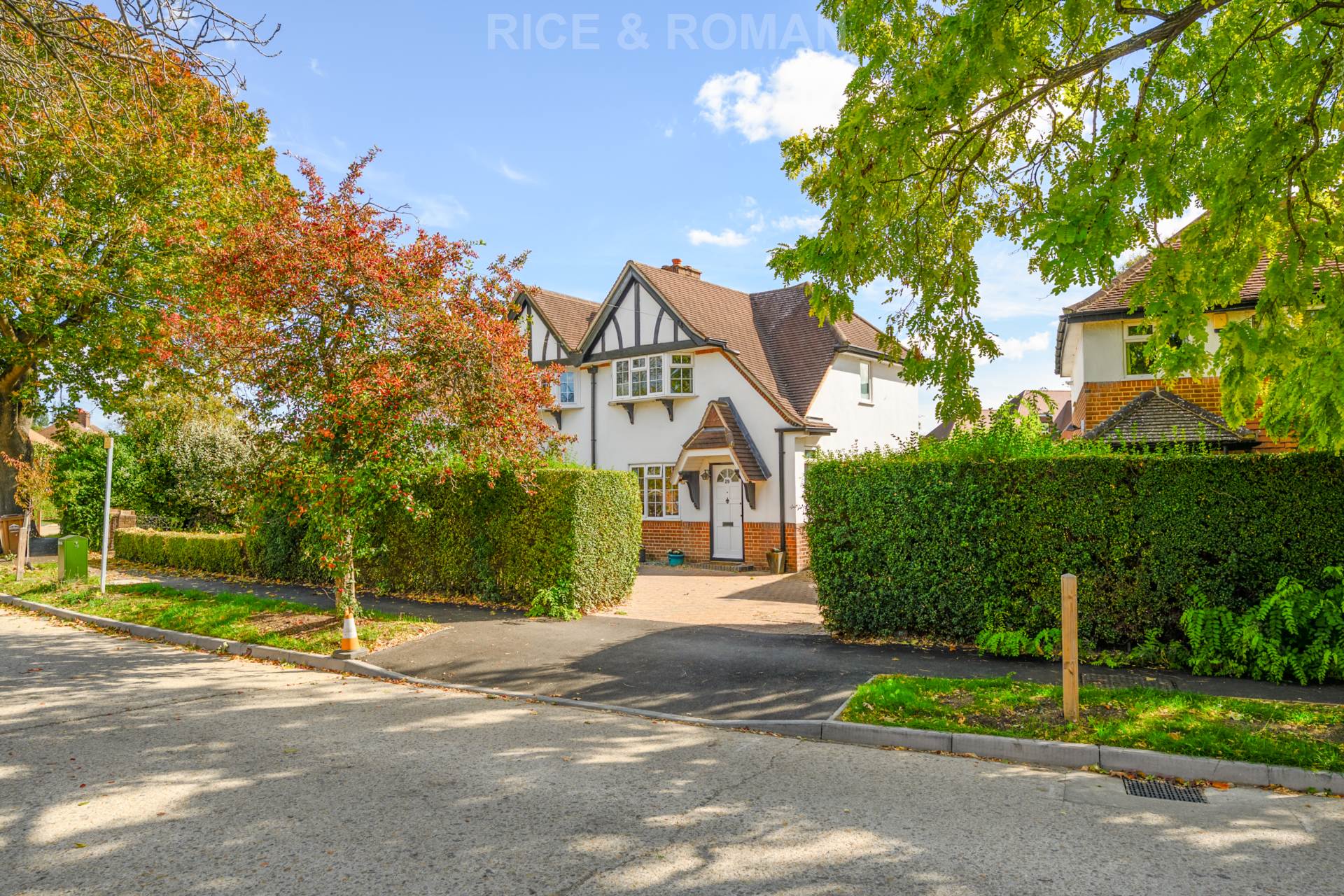 2 bedroom Semi Detached for sale in Ashford