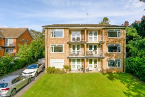 1 bedroom Apartment to rent in Surbiton