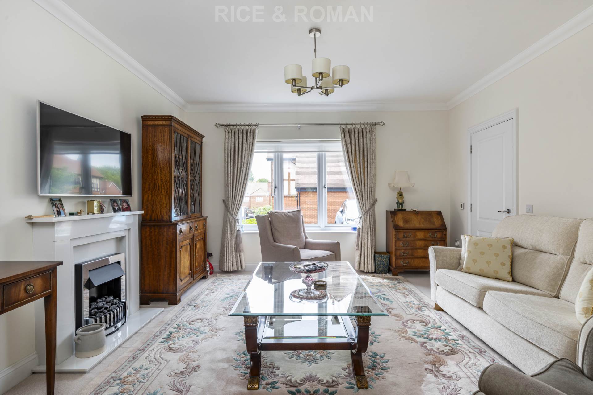 Additional Property Image 3 bedroom Terraced for sale in Leatherhead 2