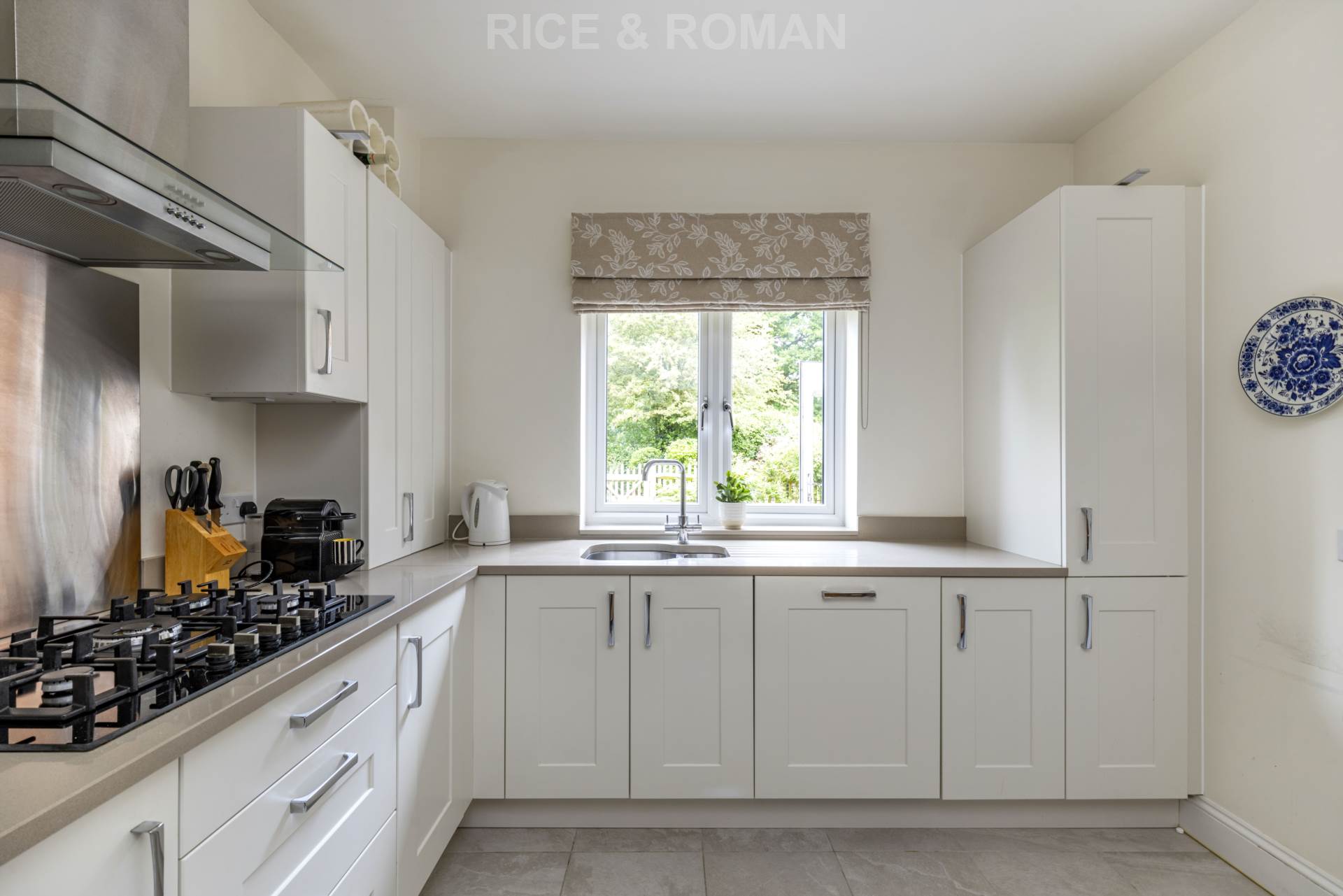 Additional Property Image 3 bedroom Terraced for sale in Leatherhead 9