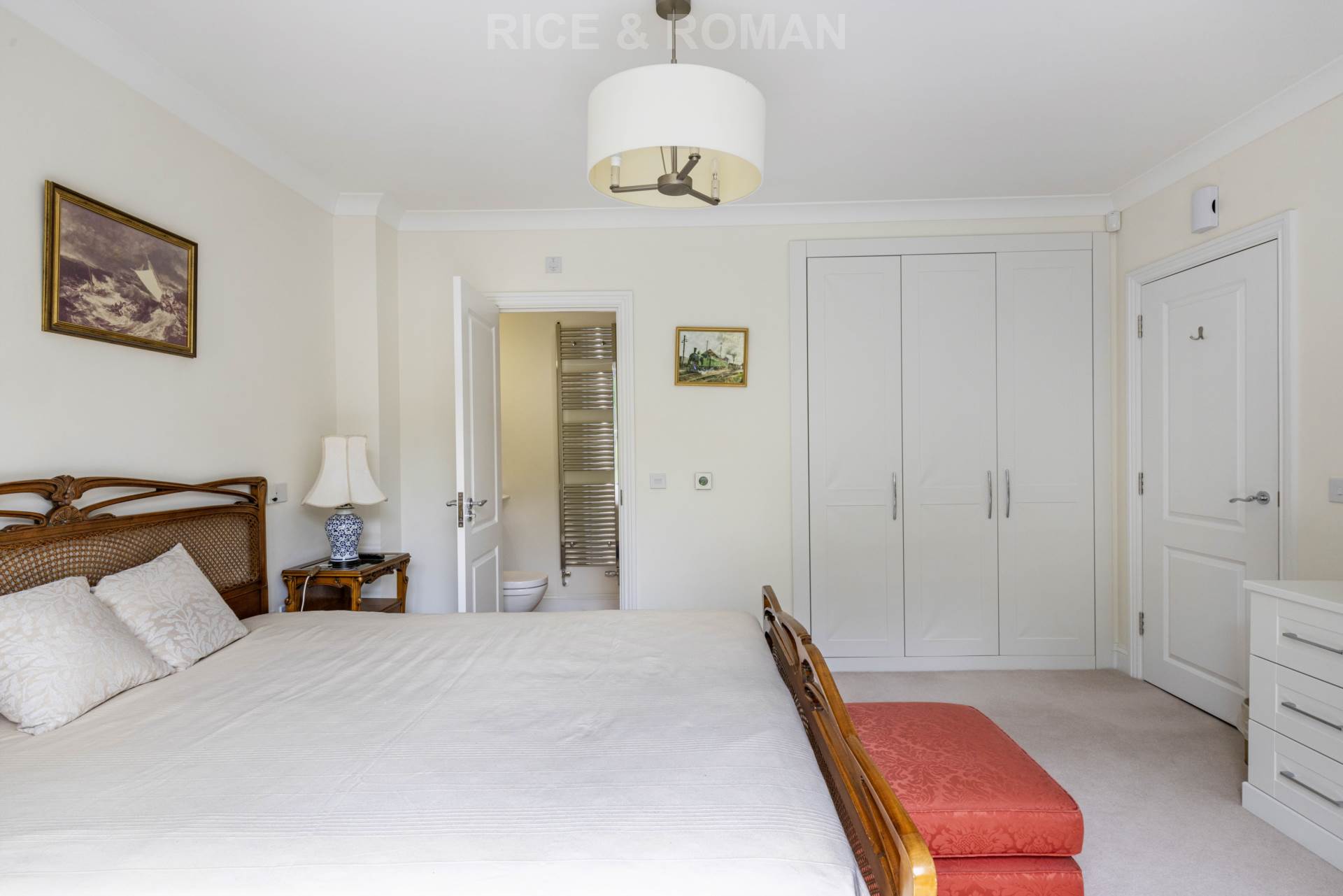 Additional Property Image 3 bedroom Terraced for sale in Leatherhead 13