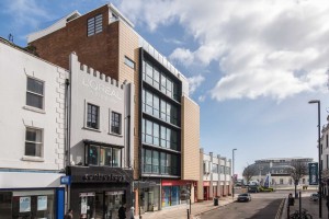 2 bedroom Flat to rent in Worthing