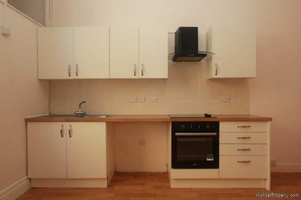Additional Property Image 8 bedroom Semi Detached for sale in Worthing 9