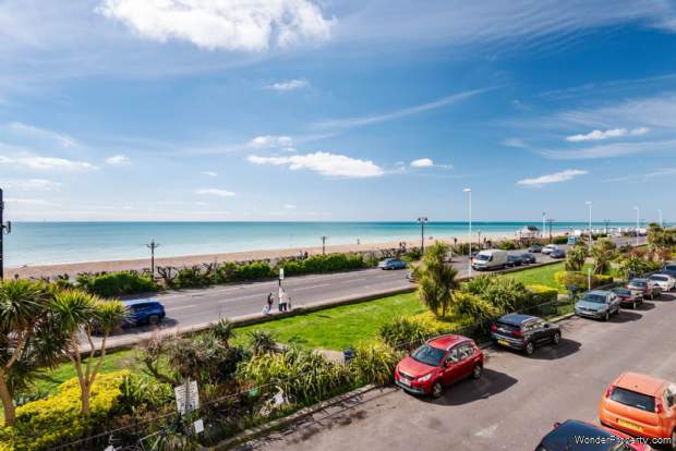 Additional Property Image 2 bedroom Flat for sale in Worthing 8