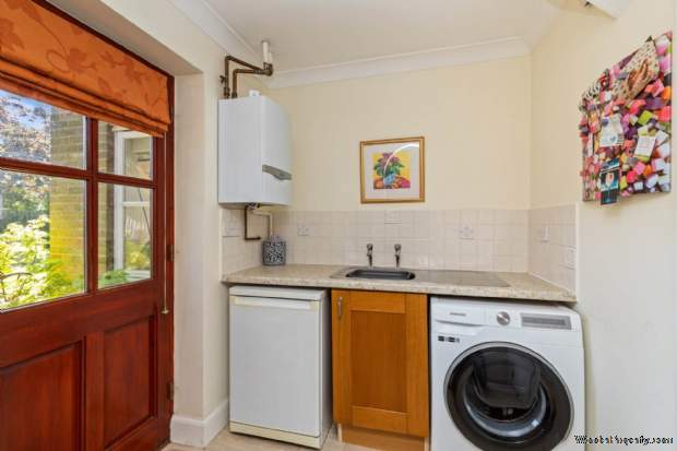 Additional Property Image 5 bedroom Detached for sale in Worthing 6