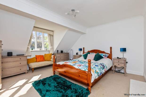 Additional Property Image 5 bedroom Detached for sale in Worthing 13