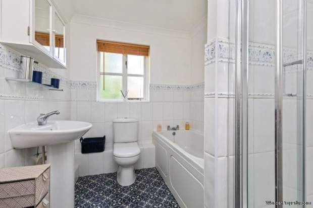 Additional Property Image 5 bedroom Detached for sale in Worthing 8
