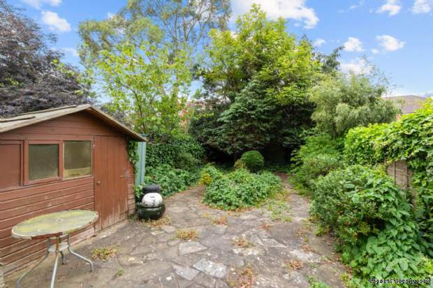 Additional Property Image 3 bedroom Semi Detached for sale in Worthing 9