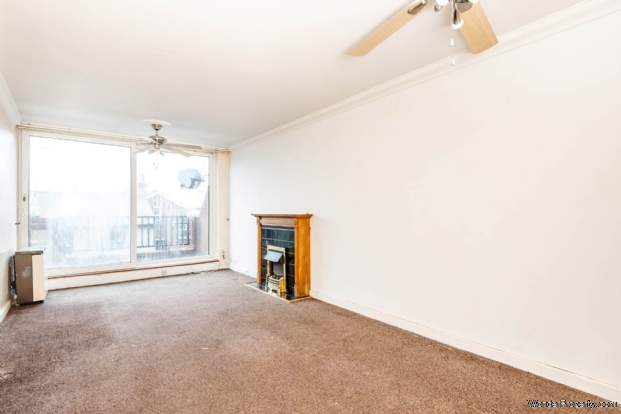 Additional Property Image 1 bedroom Flat for sale in Worthing 2