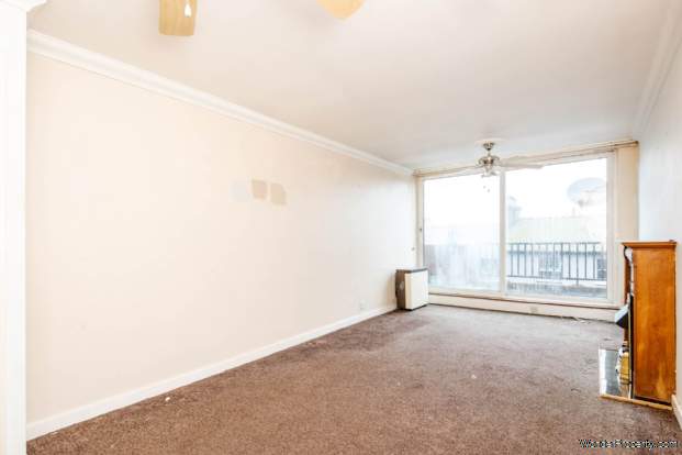 Additional Property Image 1 bedroom Flat for sale in Worthing 3