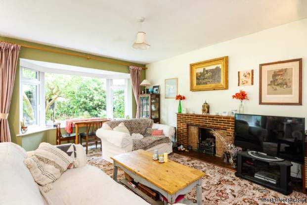 Additional Property Image 2 bedroom Detached Bungalow for sale in Worthing 2