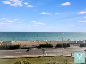 2 bedroom Flat for sale in Worthing