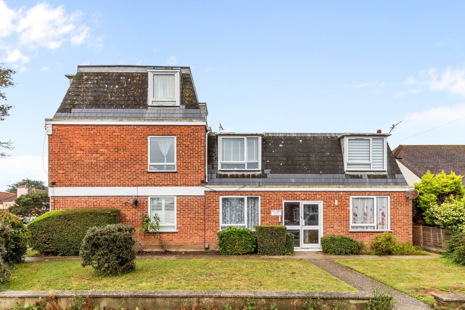 Additional Property Image 2 bedroom Flat for sale in Worthing 10