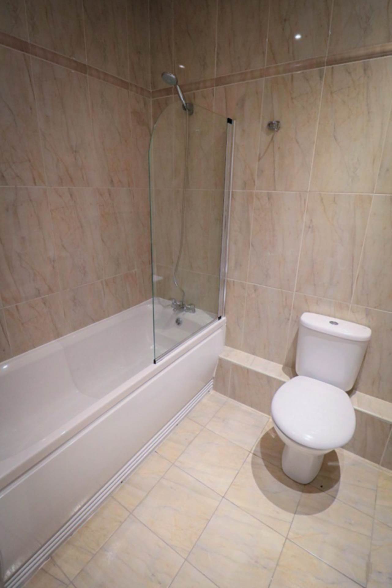 Additional Property Image 2 bedroom Apartment to rent in Southport 4