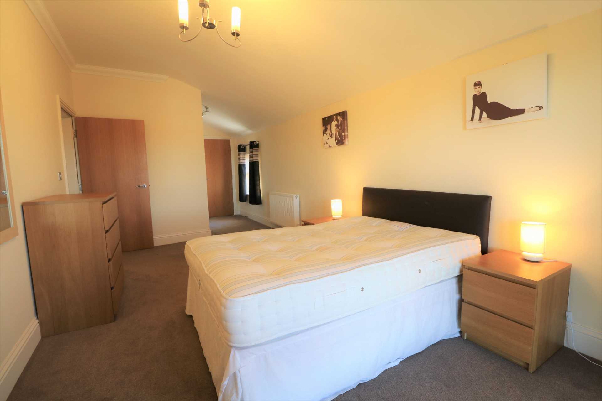 Additional Property Image 2 bedroom Apartment to rent in Southport 11