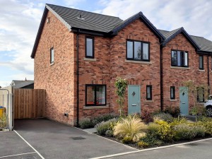 3 bedroom Semi Detached to rent in Preston