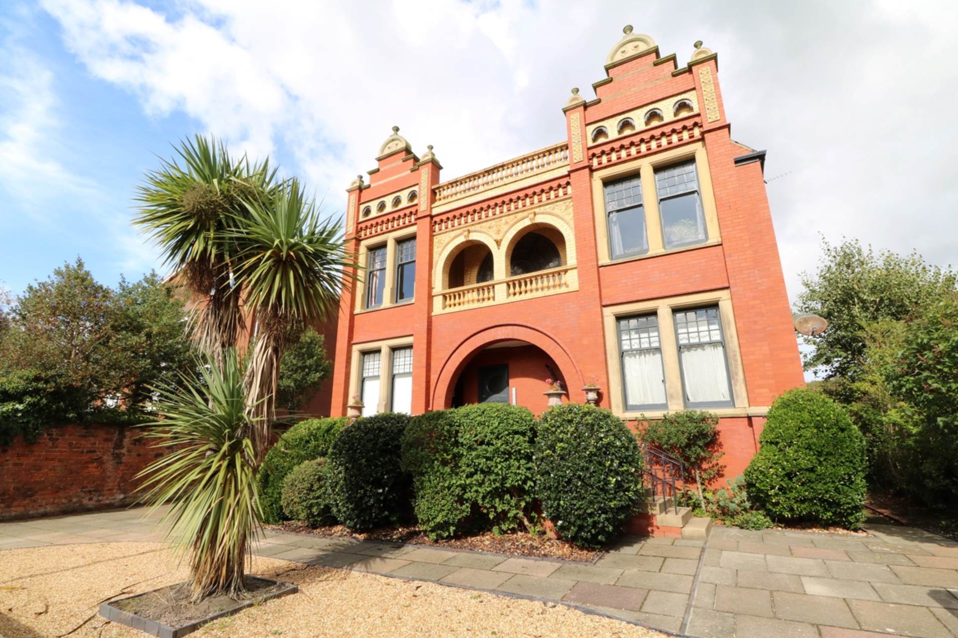 2 bedroom Apartment to rent in Southport