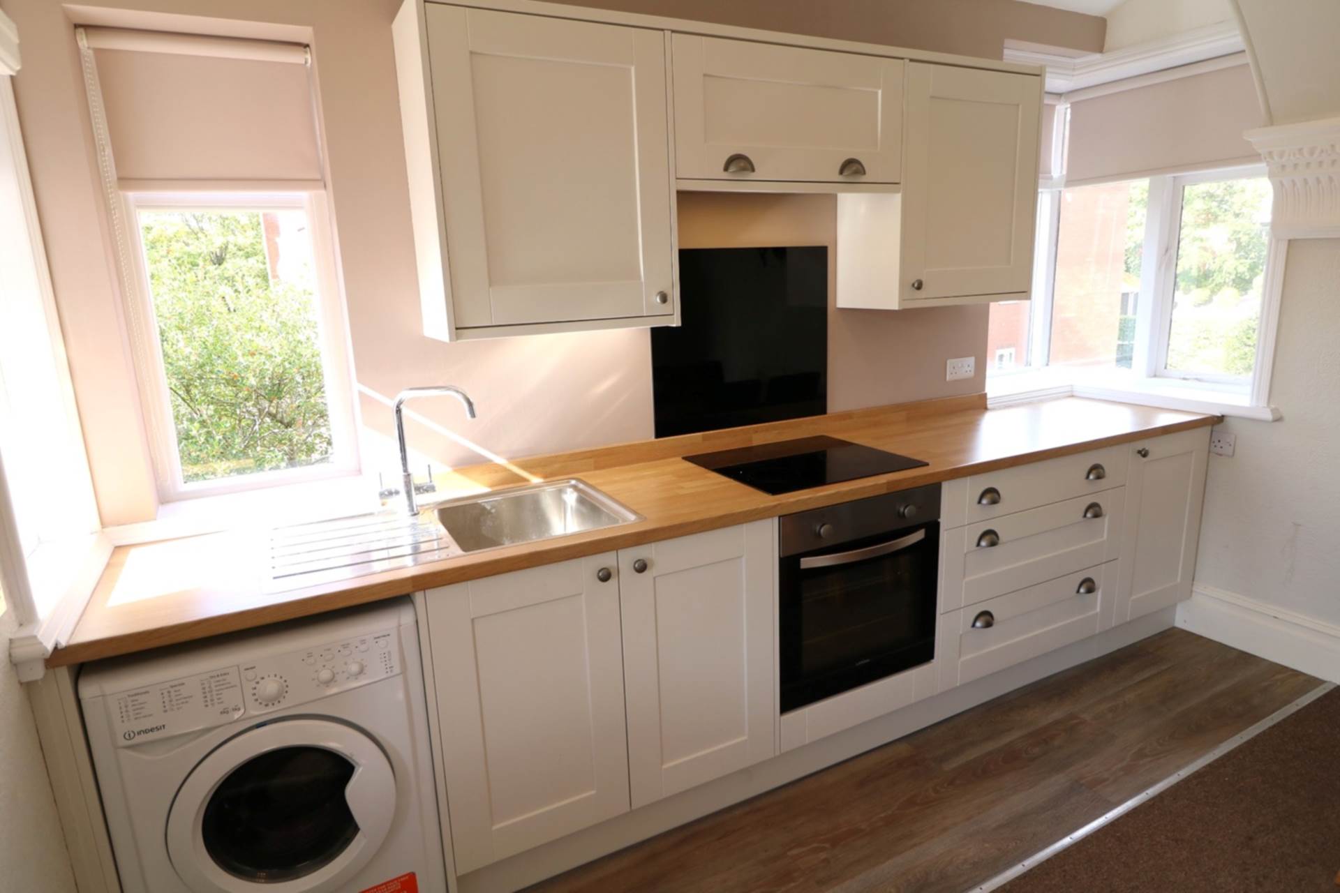 Additional Property Image 2 bedroom Apartment to rent in Southport 2