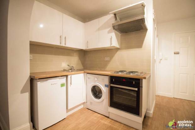 Additional Property Image 5 bedroom Semi Detached for sale in Thornton Heath 9
