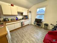 3 bedroom Apartment for sale in Croydon