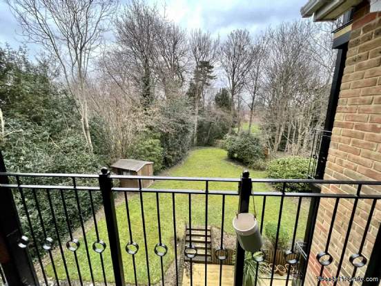 Additional Property Image 2 bedroom Flat for sale in South Croydon 8