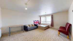 2 bedroom Flat to rent in Hounslow
