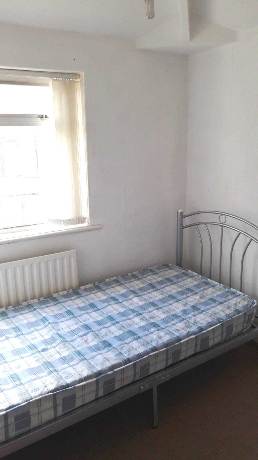 Additional Property Image 3 bedroom Semi Detached to rent in Leeds 8