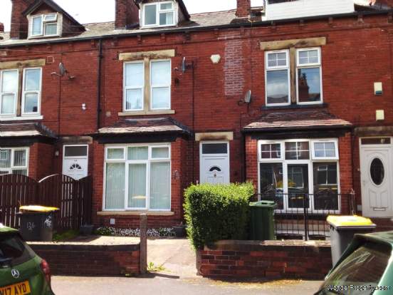 4 bedroom Terraced to rent in Leeds