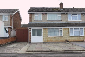 3 bedroom Semi Detached to rent in Leicester