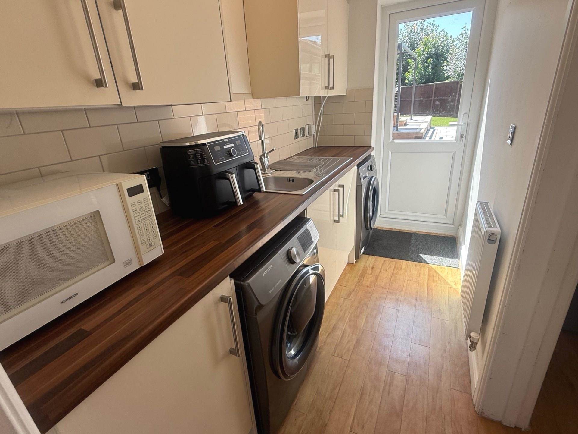 Additional Property Image 4 bedroom Detached to rent in Leicester 9