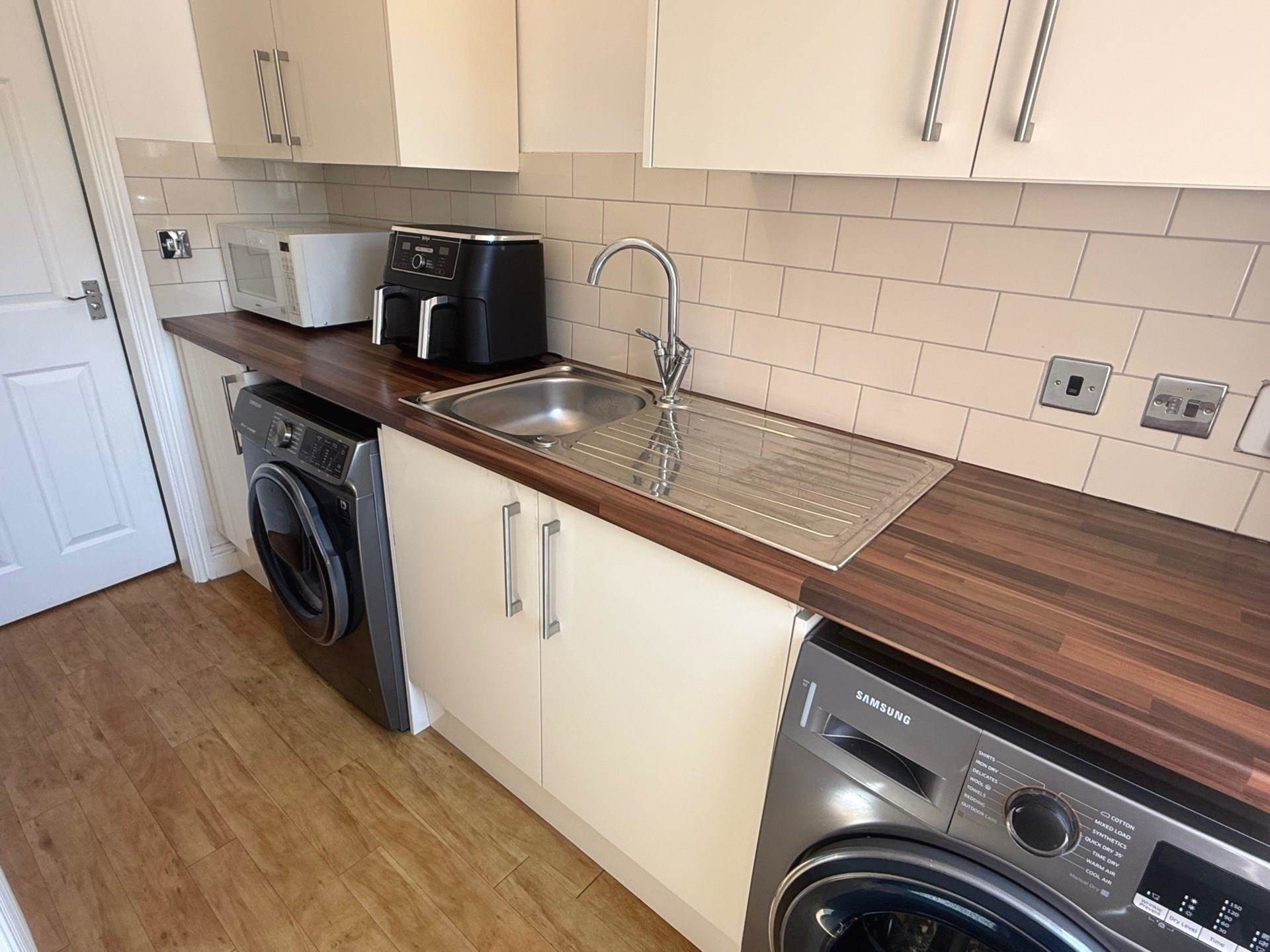 Additional Property Image 4 bedroom Detached to rent in Leicester 10