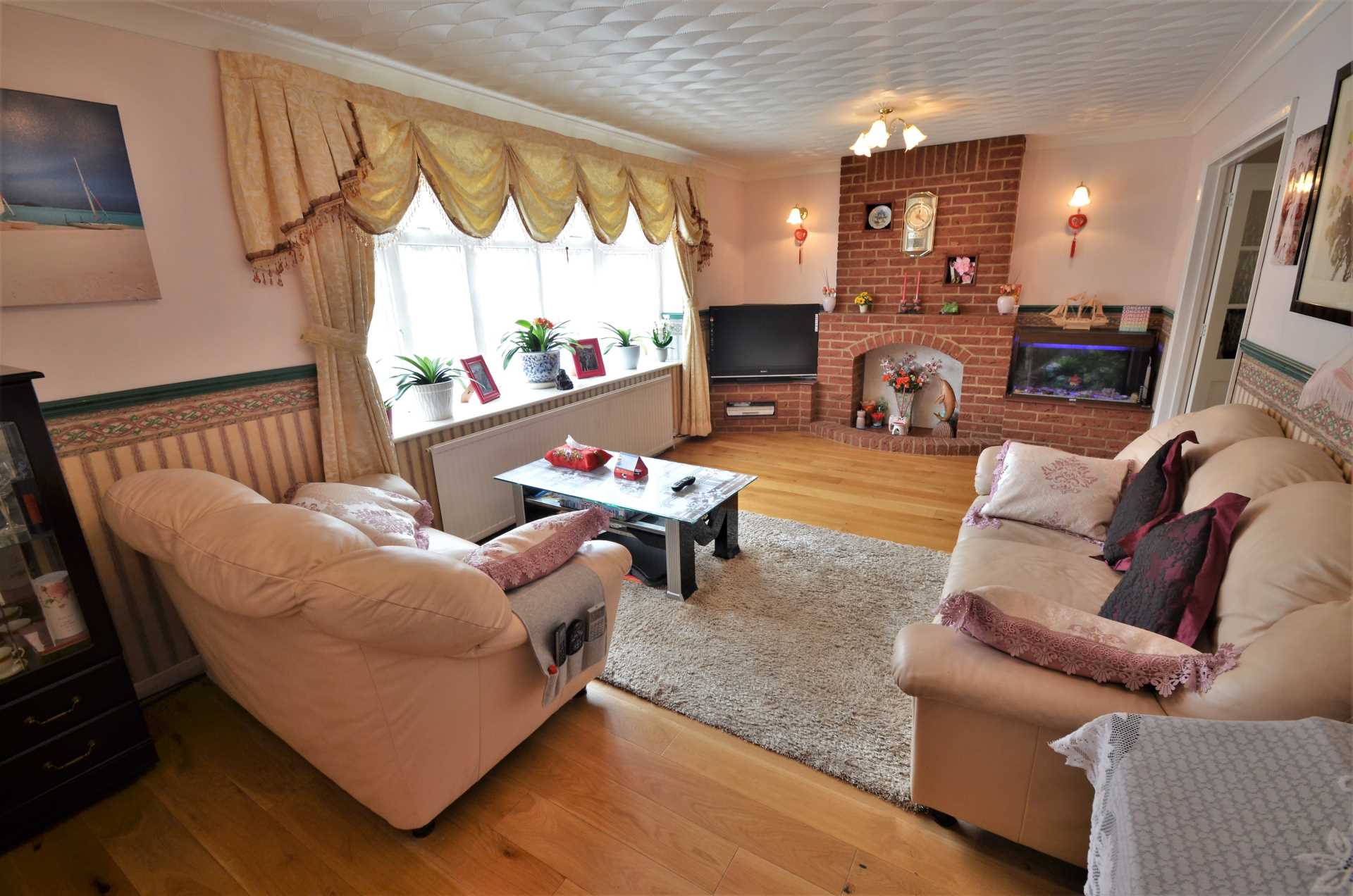 Additional Property Image 4 bedroom Detached to rent in Bedford 3