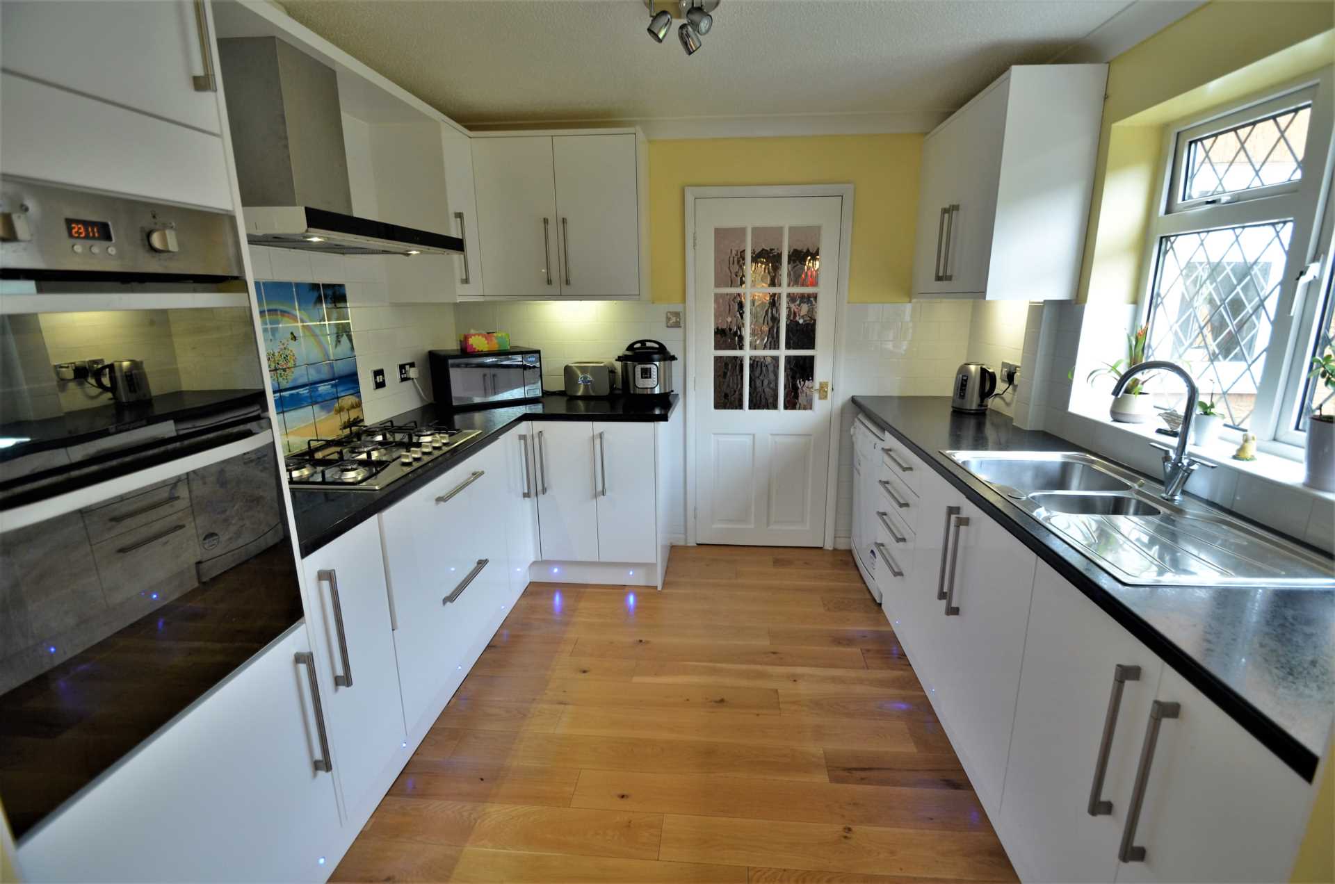Additional Property Image 4 bedroom Detached to rent in Bedford 6