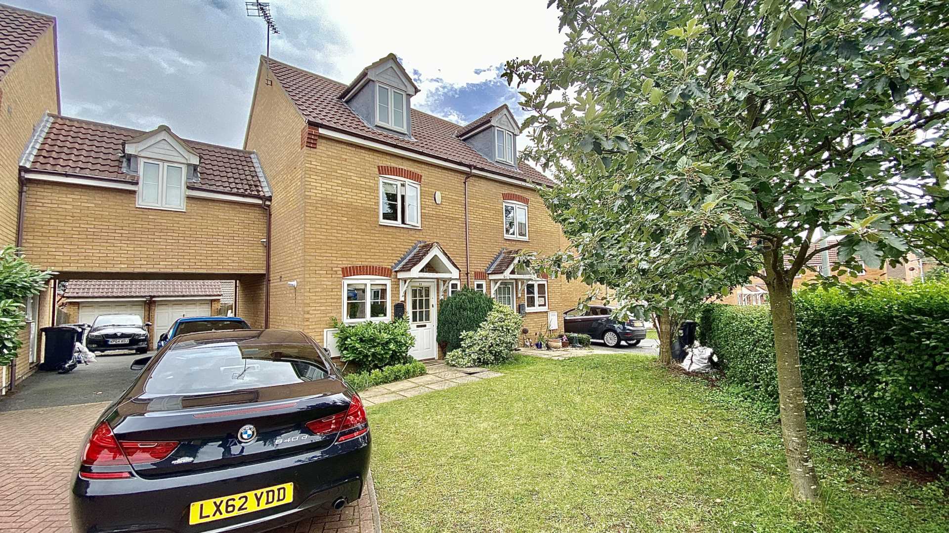 3 bedroom Semi Detached to rent in Wellingborough