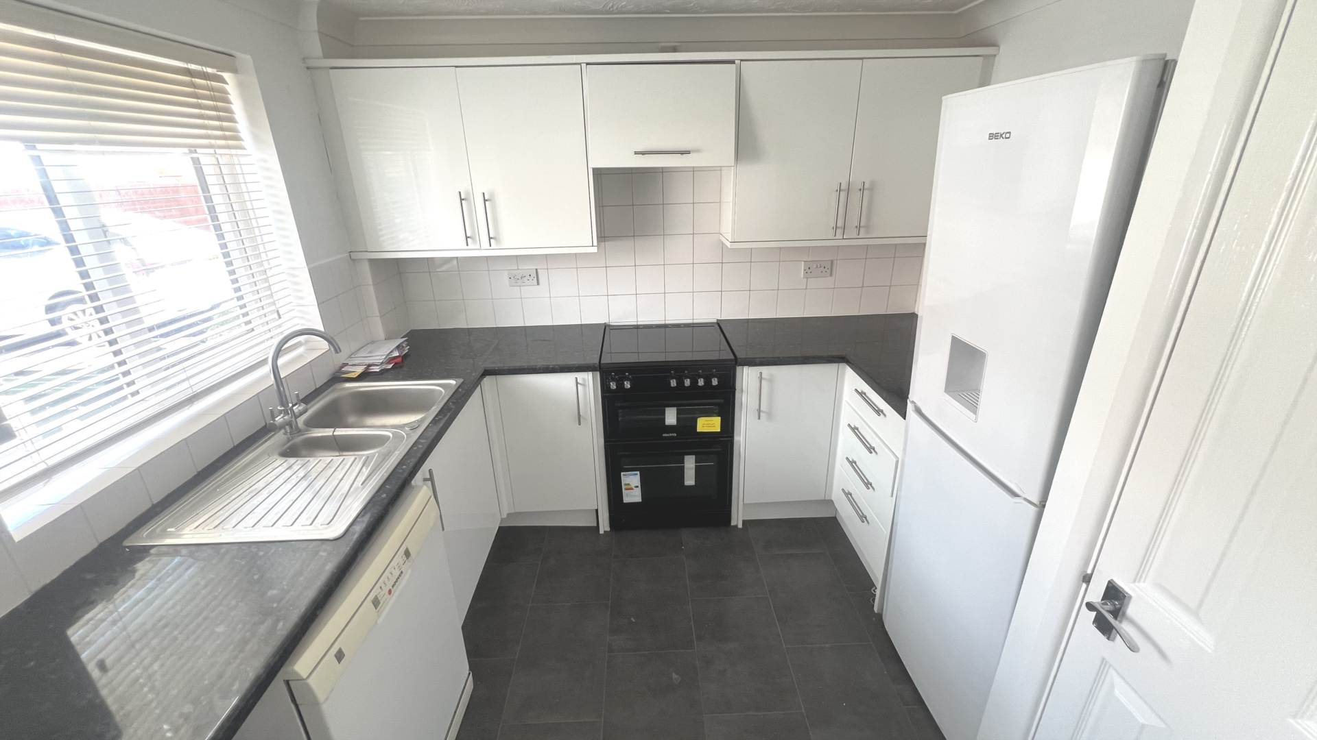 Additional Property Image 3 bedroom Terraced to rent in Bedford 2