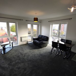 2 bedroom Apartment to rent in Salford