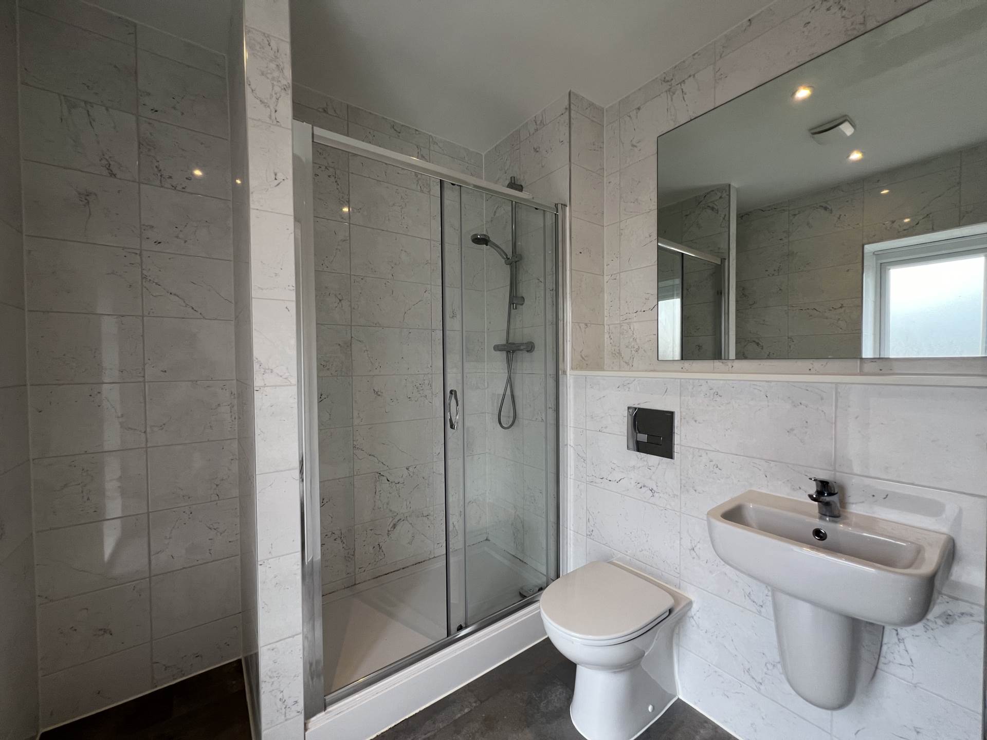 Additional Property Image 4 bedroom Detached to rent in Salford 12