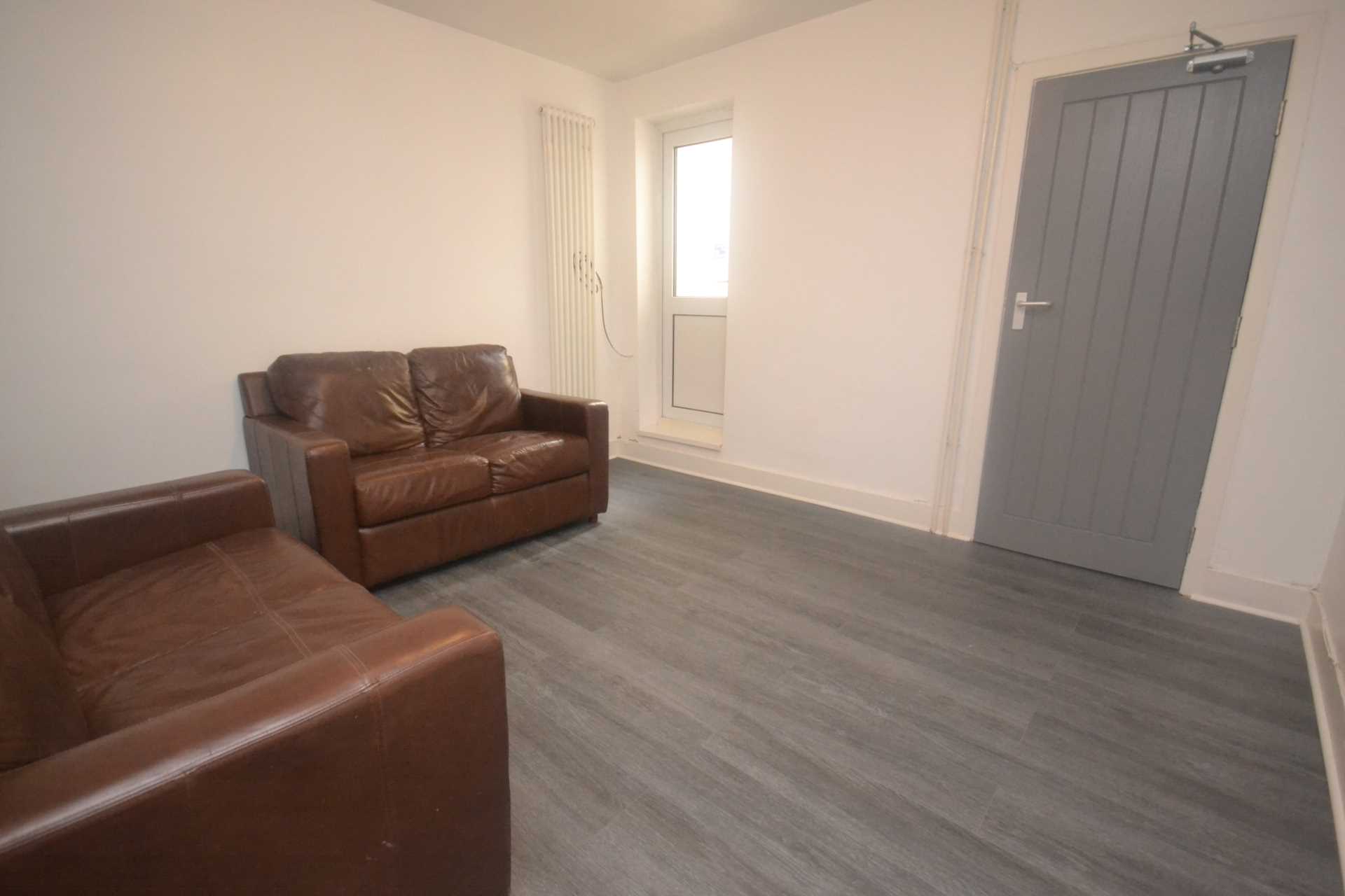 Additional Property Image 4 bedroom Terraced to rent in Reading 2