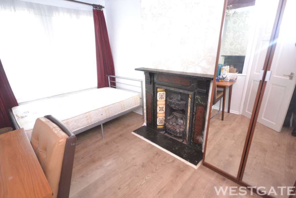 Additional Property Image 4 bedroom Terraced to rent in Reading 3