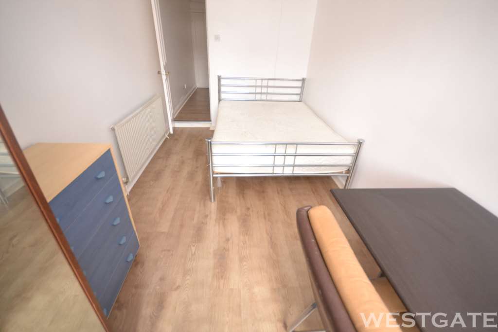 Additional Property Image 4 bedroom Terraced to rent in Reading 6