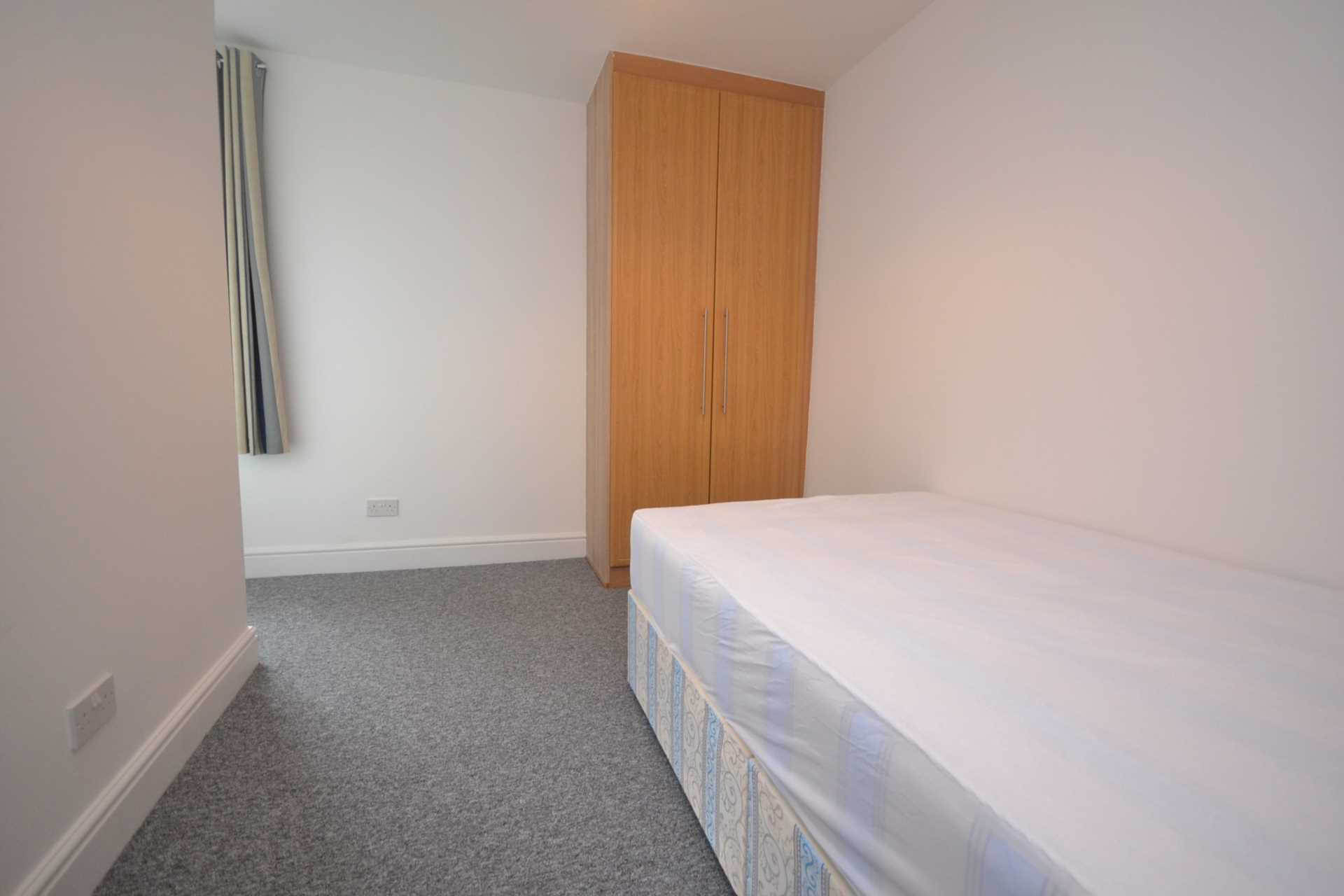 Additional Property Image 5 bedroom Semi Detached to rent in Reading 10
