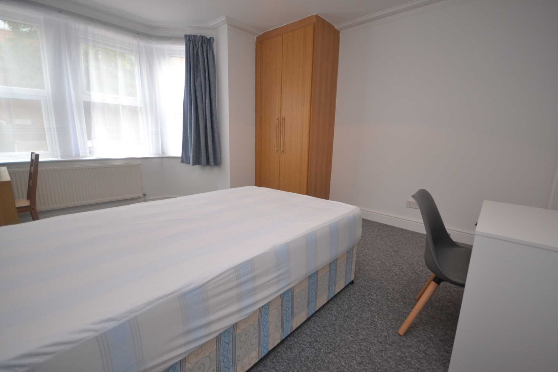 Additional Property Image 5 bedroom Semi Detached to rent in Reading 12